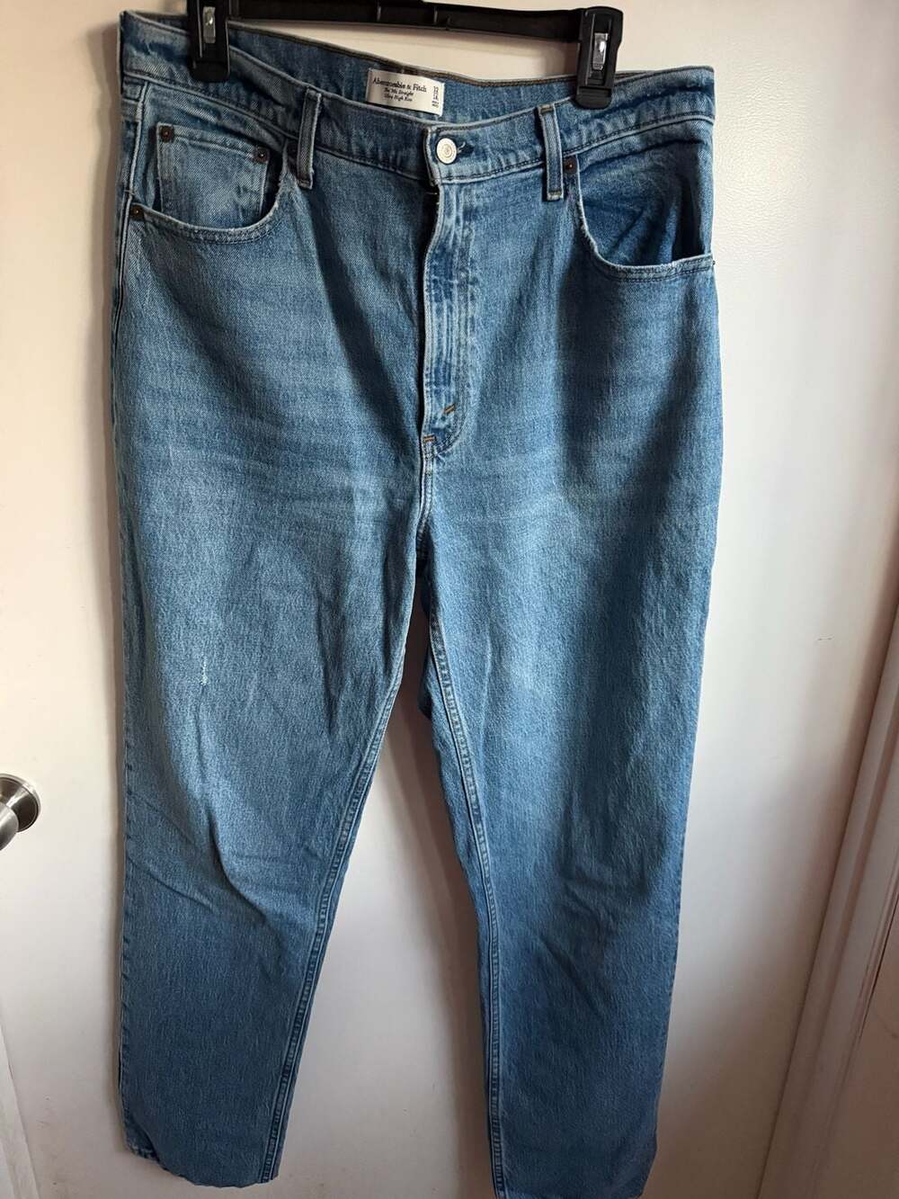 Abercrombie & Fitch The 90s Straight Ultra High Rise Jeans